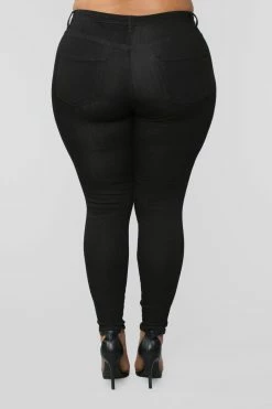 Fashion Nova Classic Mid Rise Skinny Jeans - Black