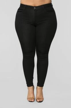 Fashion Nova Classic Mid Rise Skinny Jeans - Black
