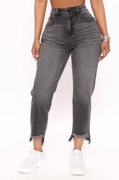 Fashion Nova Tony Boyfriend Jeans - Black