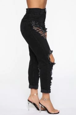 Fashion Nova Driving Me Crazy Boyfriend Jeans - Black