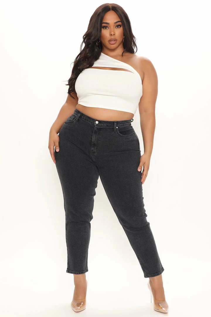 Fashion Nova Very Special High Rise Mom Jeans - Black