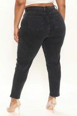 Fashion Nova Very Special High Rise Mom Jeans - Black