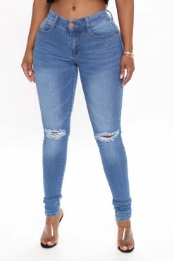 Fashion Nova Averie Mid Rise Skinny Jeans - Medium Wash