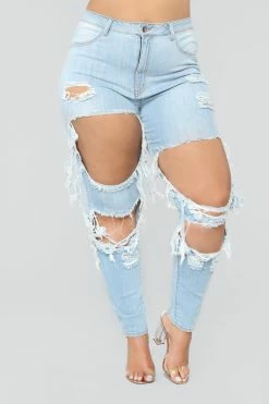 Outlet ๐ Fashion Nova Skinny ๐ Jeans Syracuse Distressed ๐ Jeans - Light Blue Wash โค๏ธ 21 Fashion Nova Skinny Jeans Syracuse Distressed Jeans - Light Blue Wash