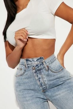 Fashion Nova Petite Crossover Straight Leg Jeans - Light Wash Skinny Jeans