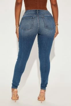 Fashion Nova Turn Back Time Curvy Skinny Jeans - Medium Wash