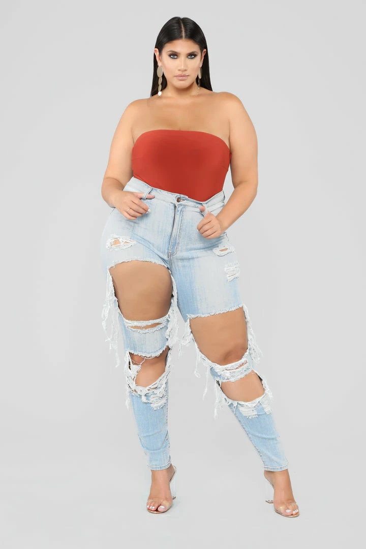 Outlet ๐ Fashion Nova Skinny ๐ Jeans Syracuse Distressed ๐ Jeans - Light Blue Wash โค๏ธ 12 Fashion Nova Skinny Jeans Syracuse Distressed Jeans - Light Blue Wash