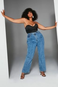 Fashion Nova Crossover Straight Leg Jeans - Medium Blue Wash