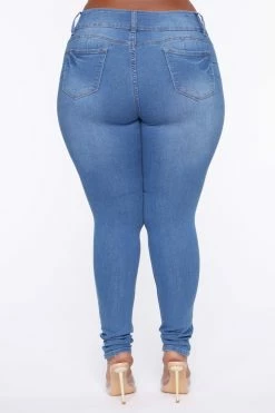Fashion Nova Skinny Jeans Bubble Butt Jeans - Medium