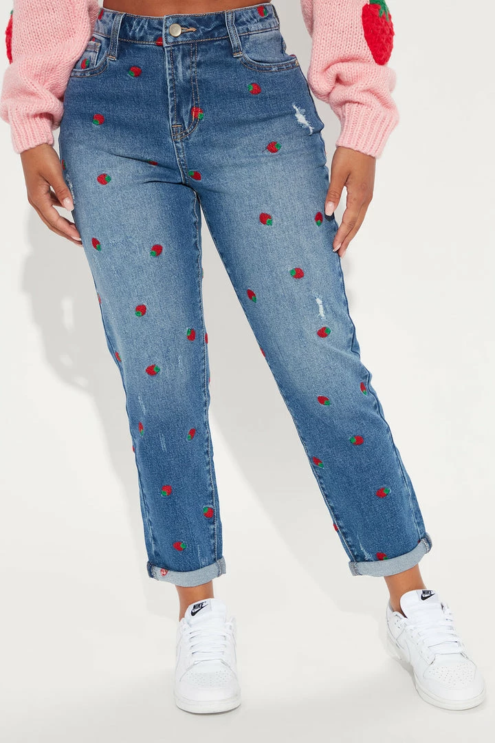 New ✔️ Fashion Nova Berry Fine Stretch Mom 👖 Jeans - Medium Blue Wash ✨ 4 Fashion Nova Berry Fine Stretch Mom Jeans - Medium Blue Wash