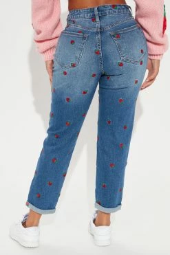 New ✔️ Fashion Nova Berry Fine Stretch Mom 👖 Jeans - Medium Blue Wash ✨ 7 Fashion Nova Berry Fine Stretch Mom Jeans - Medium Blue Wash