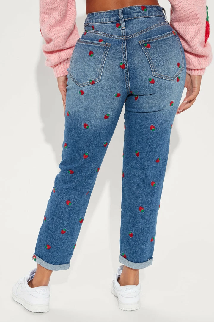 New ✔️ Fashion Nova Berry Fine Stretch Mom 👖 Jeans - Medium Blue Wash ✨ 5 Fashion Nova Berry Fine Stretch Mom Jeans - Medium Blue Wash