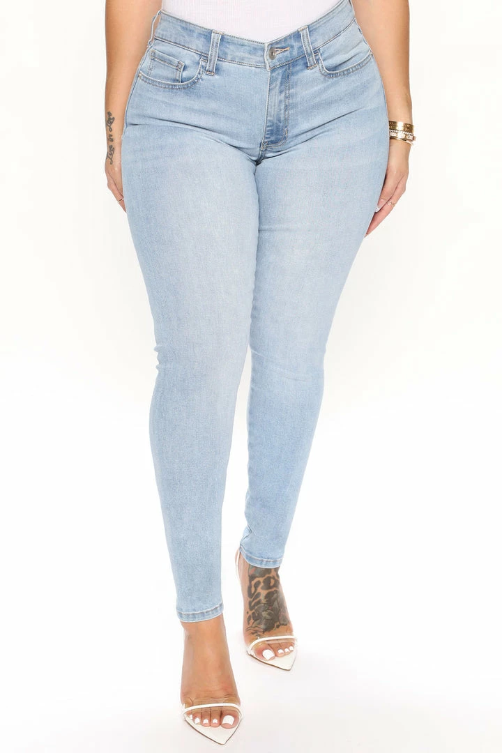 Discount β€οΈ Fashion Nova Turn Back Time Curvy Skinny π Jeans - Light Blue β 4 Fashion Nova Turn Back Time Curvy Skinny Jeans - Light Blue
