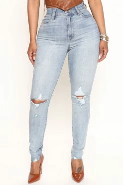 Fashion Nova Deja Vu Curvy Stretch Skinny Jeans - Light Blue Wash