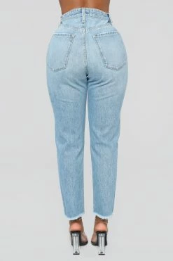 Flash Sale ❤️ Fashion Nova Jammin' On Boyfriend 👖 Jeans - Light Wash 👍 22 Fashion Nova Jammin' On Boyfriend Jeans - Light Wash