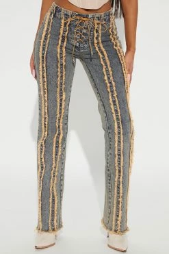 Fashion Nova Mood Forever Straight Leg Jeans - Medium Wash