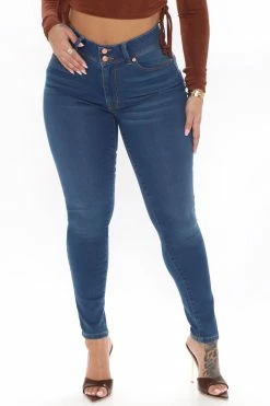Fashion Nova Holla Back Booty Lifting Compression Stretch Skinny Jeans - Medium Blue Wash