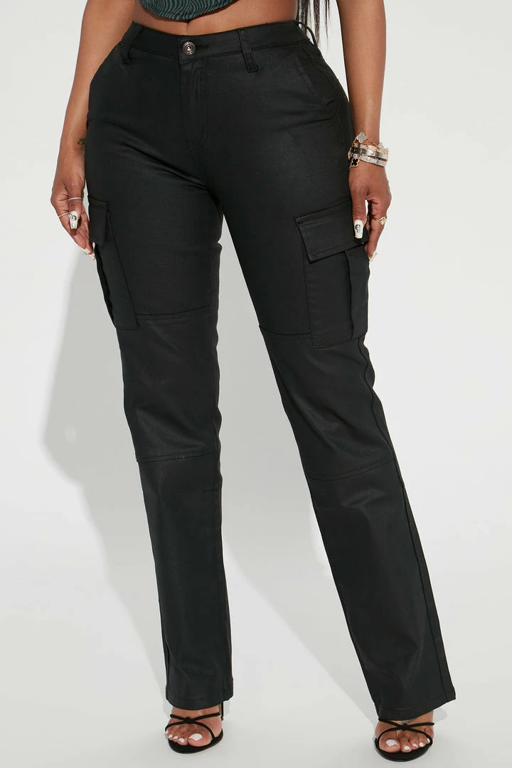 Outlet 🥰 Fashion Nova 🧥 Coated Denim Cargo Straight Leg 👖 Jeans - Black 🥰 4 Fashion Nova Coated Denim Cargo Straight Leg Jeans - Black