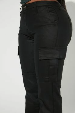 Outlet 🥰 Fashion Nova 🧥 Coated Denim Cargo Straight Leg 👖 Jeans - Black 🥰 8 Fashion Nova Coated Denim Cargo Straight Leg Jeans - Black