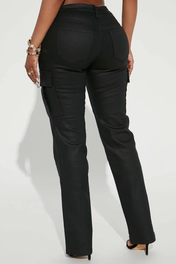 Outlet 🥰 Fashion Nova 🧥 Coated Denim Cargo Straight Leg 👖 Jeans - Black 🥰 6 Fashion Nova Coated Denim Cargo Straight Leg Jeans - Black