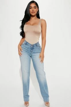 Fashion Nova Petite V Nice To Meet You Straight Leg Jeans - Light Blue Wash