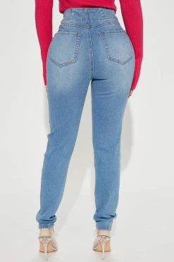 Fashion Nova Celebrity Sculpting Stretch Skinny Jeans - Medium Wash