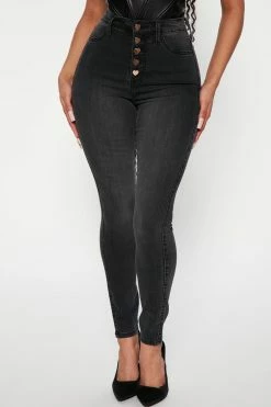 Fashion Nova Exposed Heart Button Stretch Skinny Jeans - Black