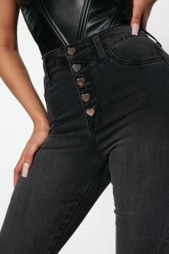Fashion Nova Exposed Heart Button Stretch Skinny Jeans - Black