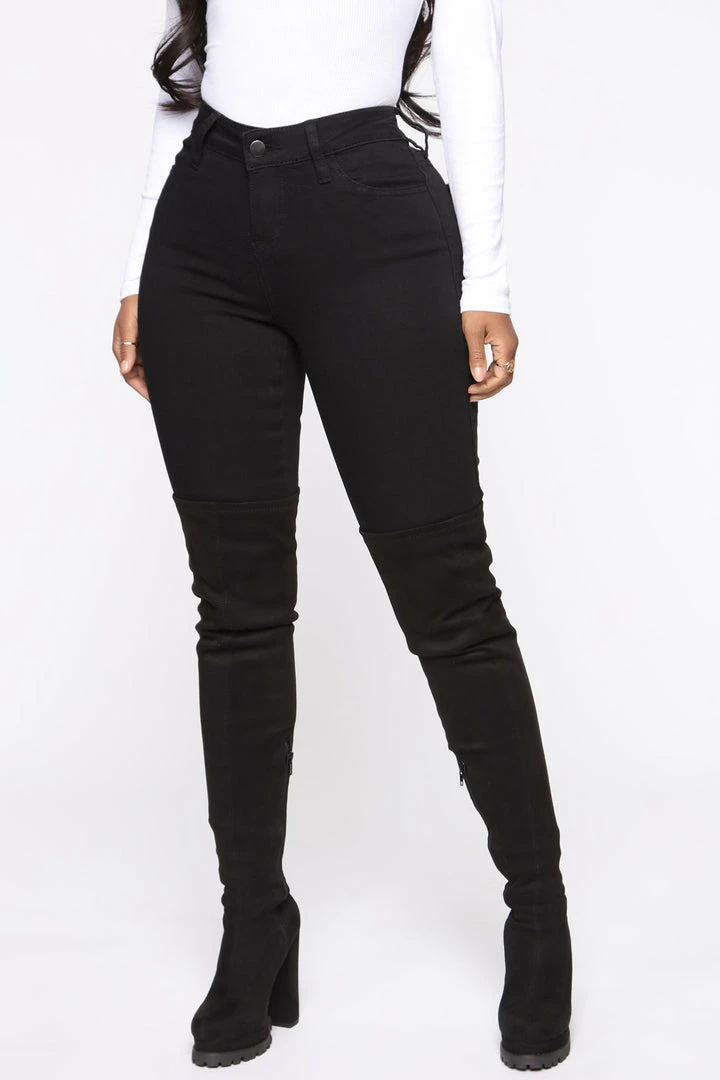 Fashion Nova Classic Mid Rise Skinny Jeans - Black