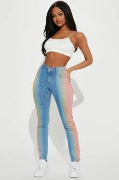 Fashion Nova In Motion Gradient Skinny Jean - Medium Wash Skinny Jeans