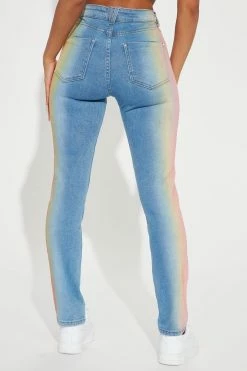 Fashion Nova In Motion Gradient Skinny Jean - Medium Wash Skinny Jeans