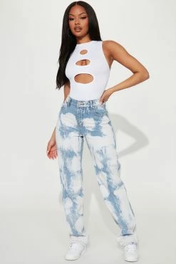Fashion Nova Cloudy High Rise Straight Leg Jeans - White/Blue