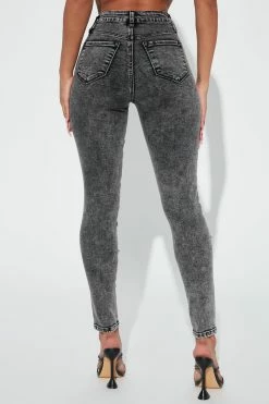 Brand new ๐ฅ Fashion Nova Sharing Secrets Faux Leather Patchwork Skinny ๐ Jeans - Grey/combo ๐ฅฐ 7 Fashion Nova Sharing Secrets Faux Leather Patchwork Skinny Jeans - Grey/combo