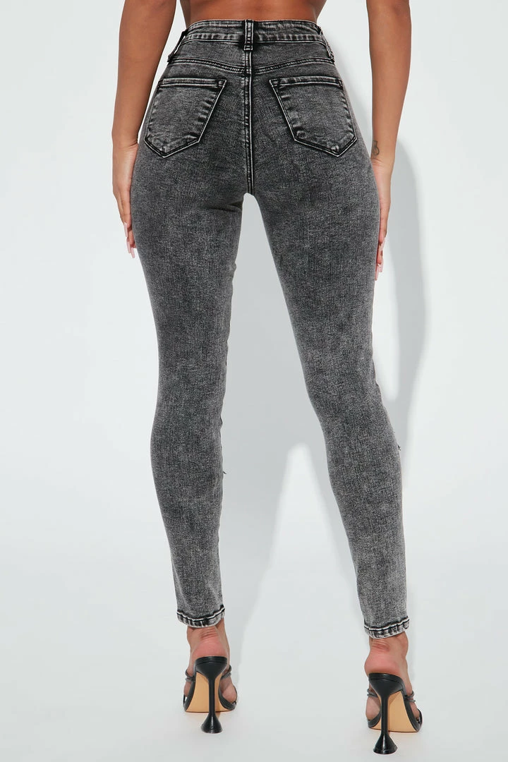 Brand new ๐ฅ Fashion Nova Sharing Secrets Faux Leather Patchwork Skinny ๐ Jeans - Grey/combo ๐ฅฐ 5 Fashion Nova Sharing Secrets Faux Leather Patchwork Skinny Jeans - Grey/combo