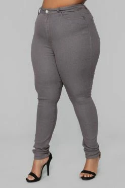 Fashion Nova The Right Angle Skinny Jeans - Grey