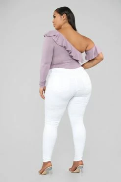Fashion Nova Classic Mid Rise Skinny Jeans - White