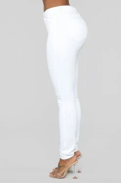 Fashion Nova Classic Mid Rise Skinny Jeans - White