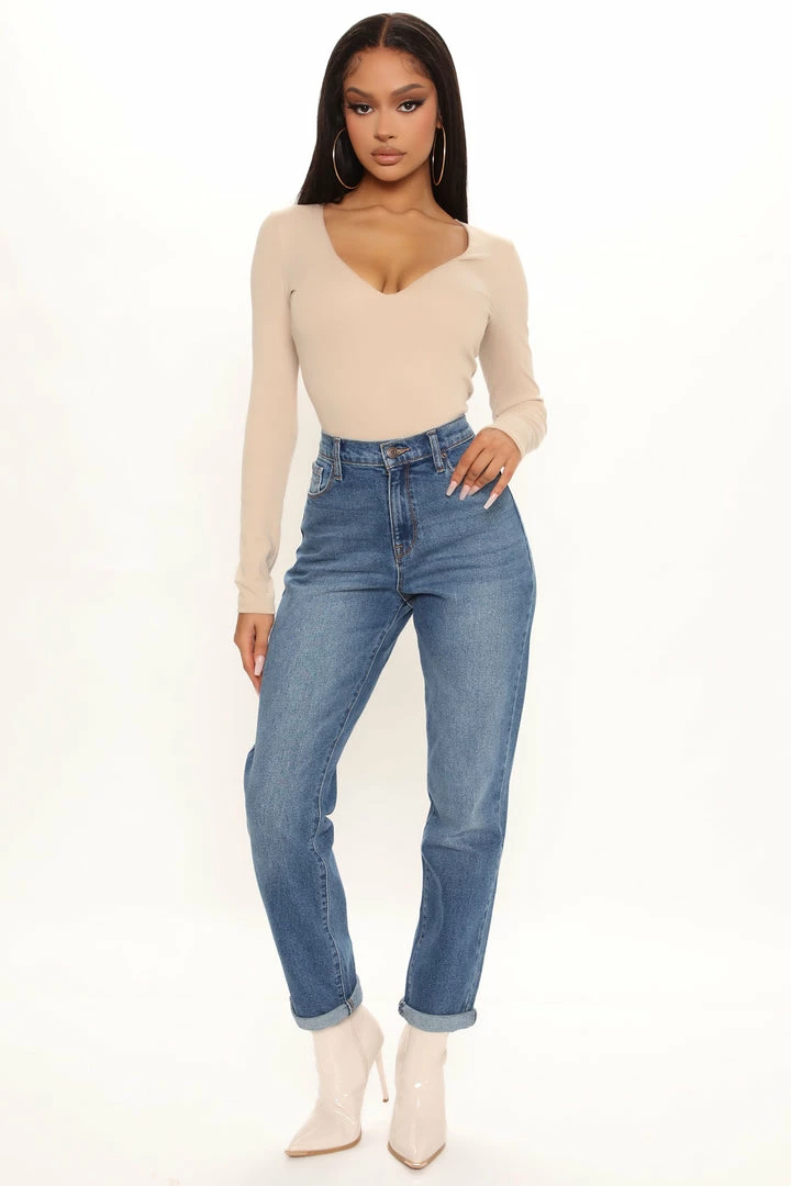 Fashion Nova Hometown Cutie Mom Jeans - Medium Blue Wash