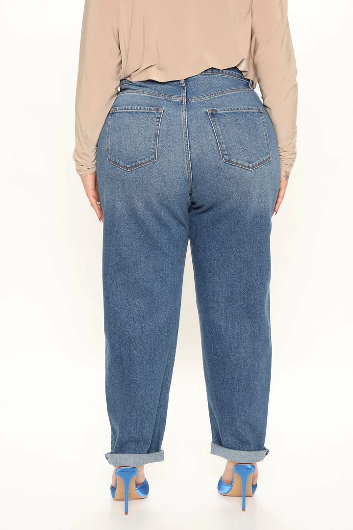 Fashion Nova Hometown Cutie Mom Jeans - Medium Blue Wash