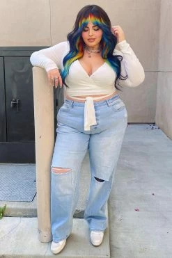 Fashion Nova 90's Nostalgia Straight Leg Jeans - Light Blue Wash