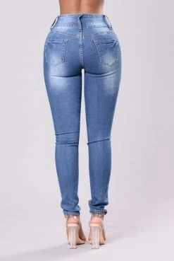 Fashion Nova Skinny Jeans Bubble Butt Jeans - Medium
