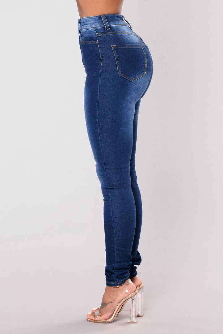 New ๐ฅฐ Fashion Nova Salem High Rise ๐ Jeans - Medium Blue Skinny ๐ Jeans โจ 10 Fashion Nova Salem High Rise Jeans - Medium Blue Skinny Jeans