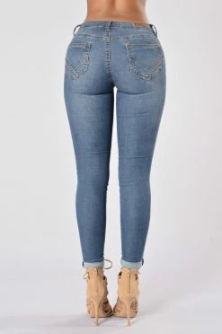 Fashion Nova Buffy Jeans - Medium Wash