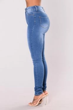 Fashion Nova Isabella High Waisted Skinny Jeans - Medium Wash