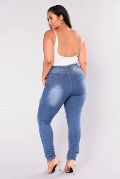 Fashion Nova Needing Something Jeans - Medium Skinny Jeans