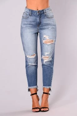 Fashion Nova Toni Boyfriend Jeans - Medium