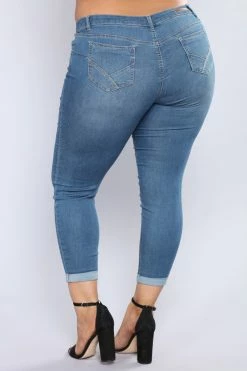 Fashion Nova Buffy Jeans - Medium Wash