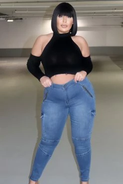 Fashion Nova Major Pain Cargo Jeans - Medium Blue Wash