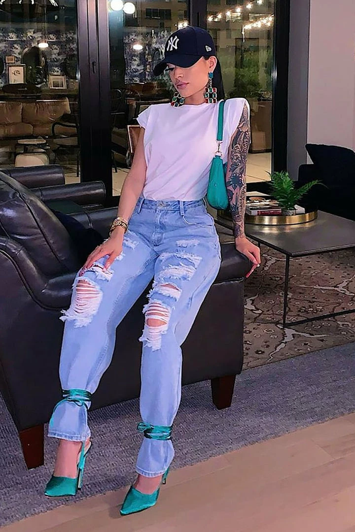 Cheap 🛒 Fashion Nova Never Letting Go Distressed Boyfriend 👖 Jeans - Light Blue Wash Baggy 👖 Jeans 👍 8 Fashion Nova Never Letting Go Distressed Boyfriend Jeans - Light Blue Wash Baggy Jeans
