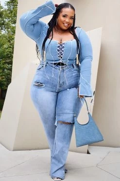 Fashion Nova Straight Leg Jeans Savannah Split Hem Stretch Jeans - Light Blue Wash